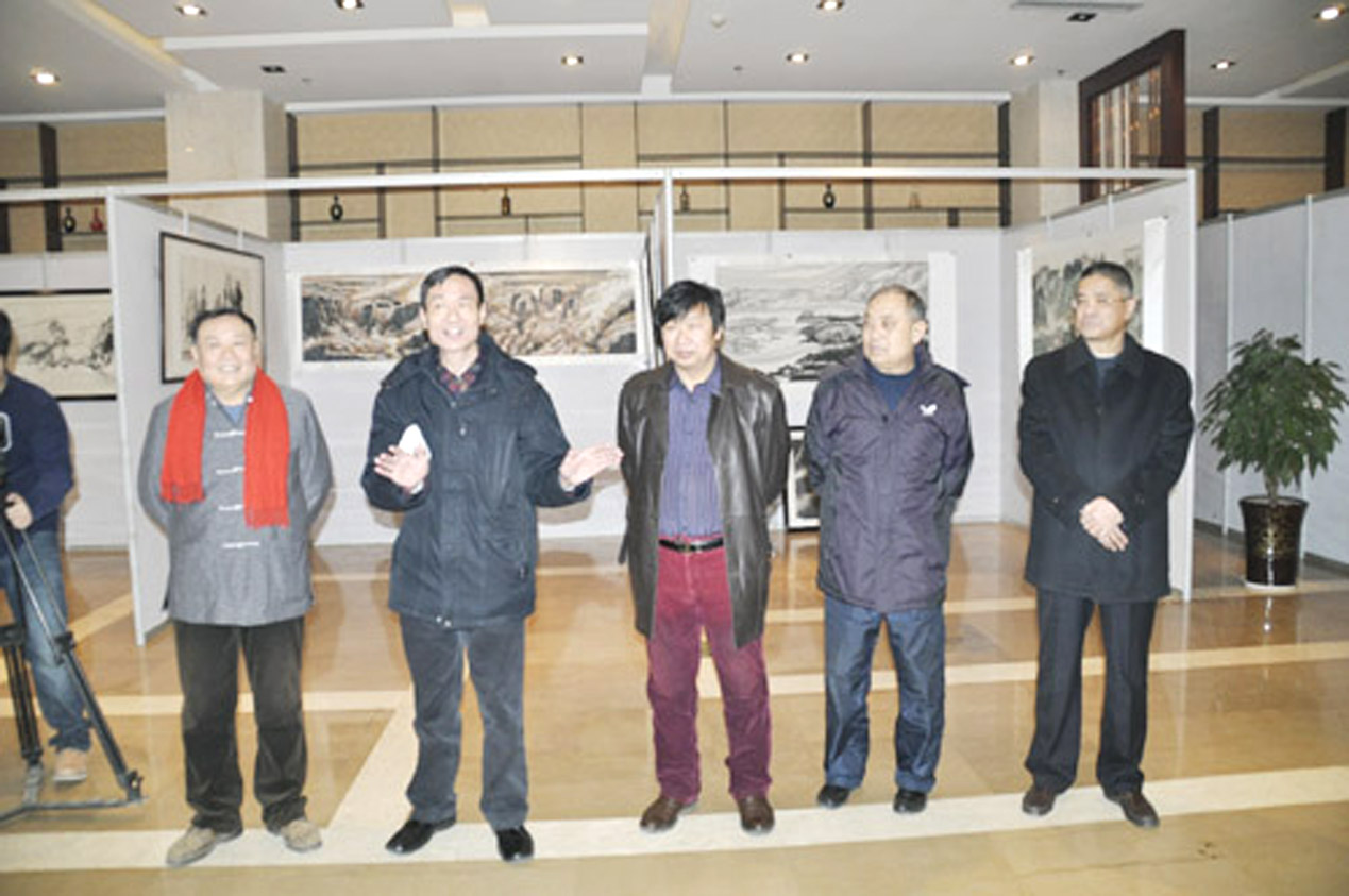 2014德凤山、吴景晨“龙马精神”主题画展在山东济南开展