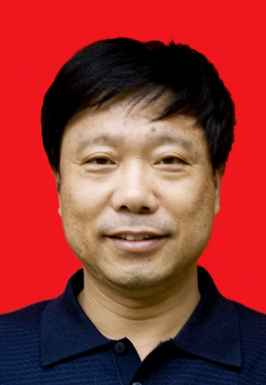 中国艺术协会艺术扶贫专业委员会副主席--李宝田