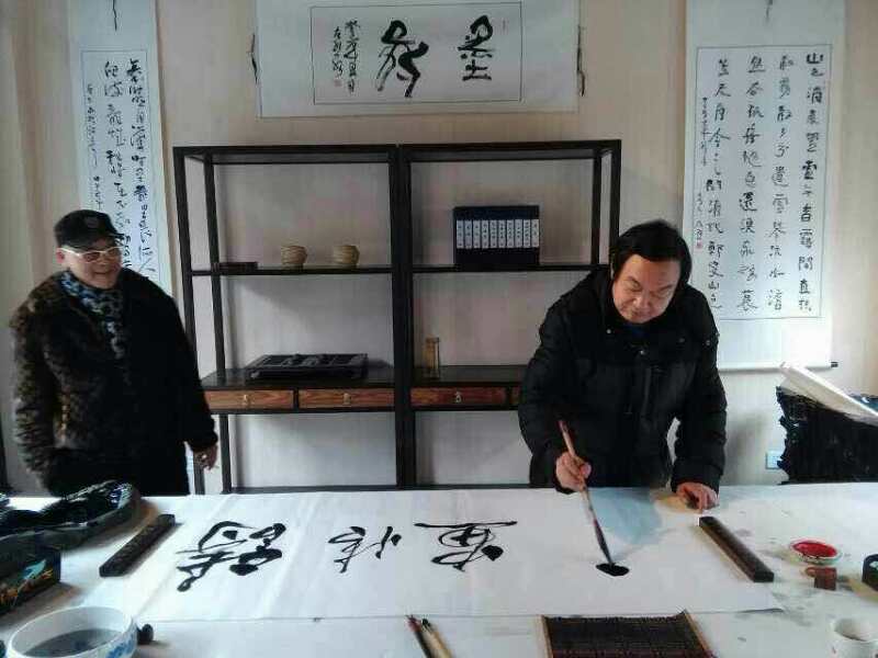 全国名人书画艺术风采展示--朱华君