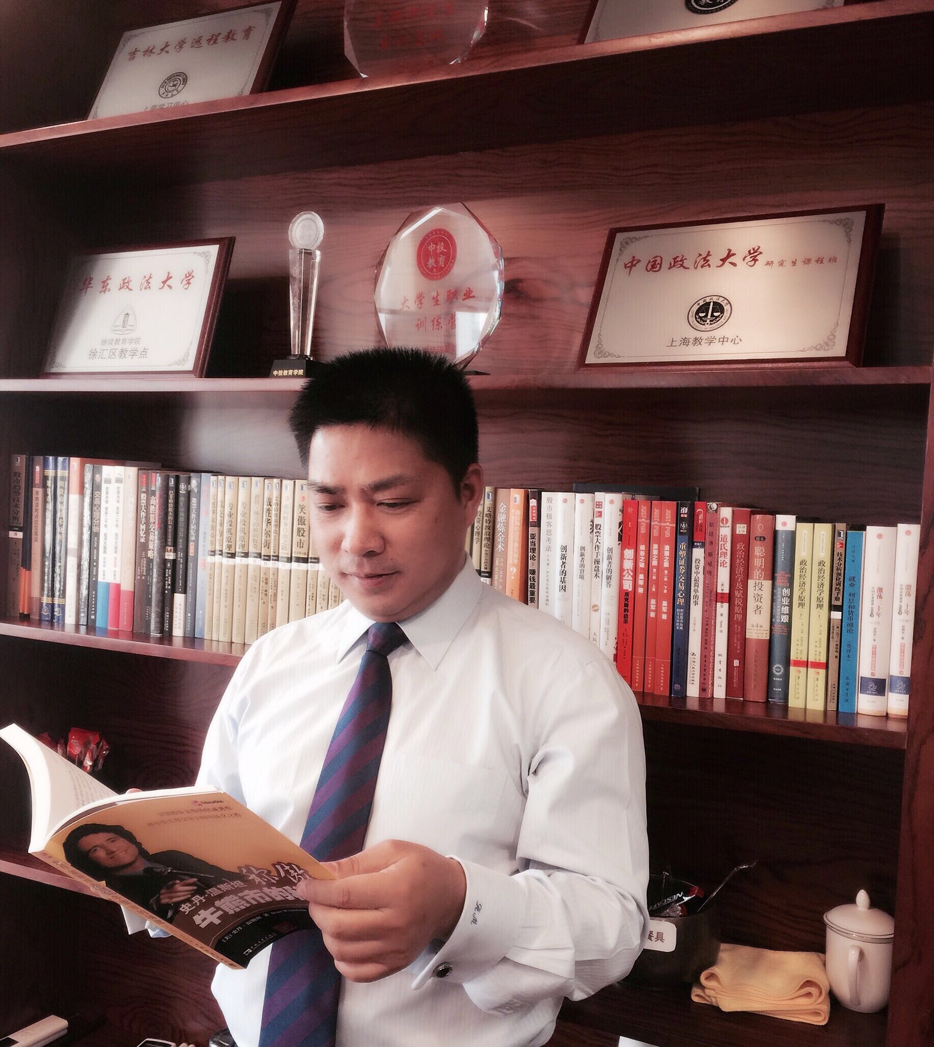 全国名人书画艺术风采展示--邹荣明