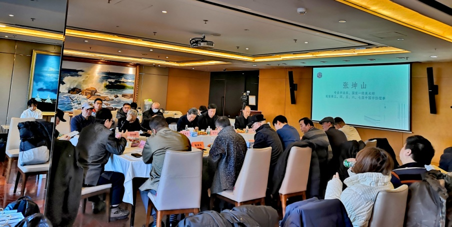 吕国英：“气墨灵象”邀约艺术未来
