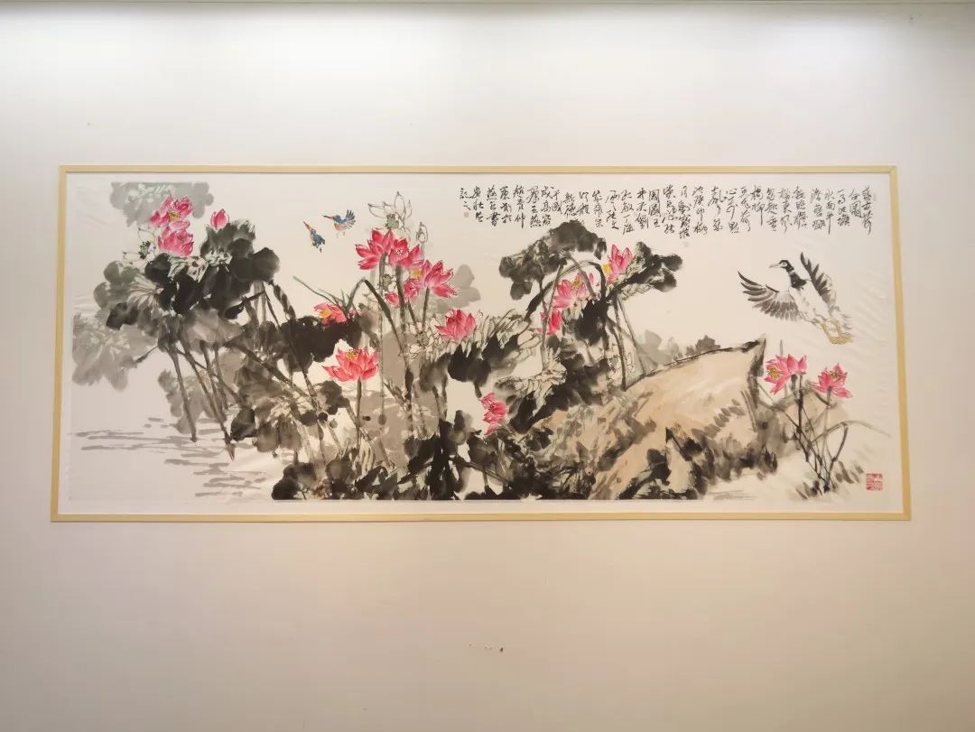荷风香拂远 春日映山红—2023全国盛世荷和十人公益画展活动在燕京书画社举行