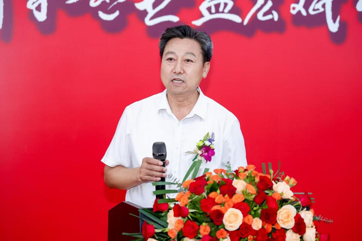 翰墨丹青绘荷韵 妙笔弘和书华章 “荷花齐和盛世·卢宏斌中国画个展”和研讨会在京启幕